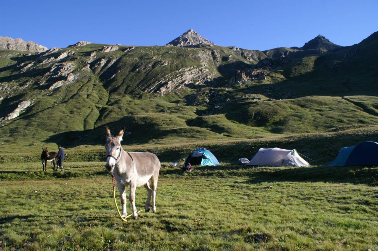Auberge L'Estoilies Saint-Vérand Kültér fotó