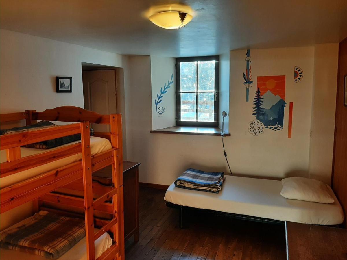 Auberge L'Estoilies Saint-Vérand Kültér fotó