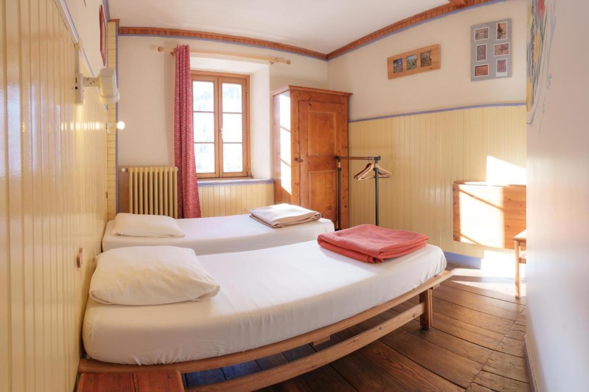 Auberge L'Estoilies Saint-Vérand Kültér fotó