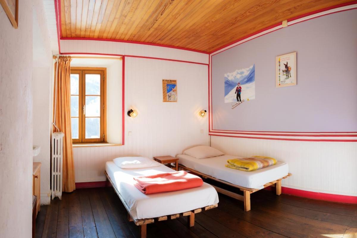 Auberge L'Estoilies Saint-Vérand Kültér fotó