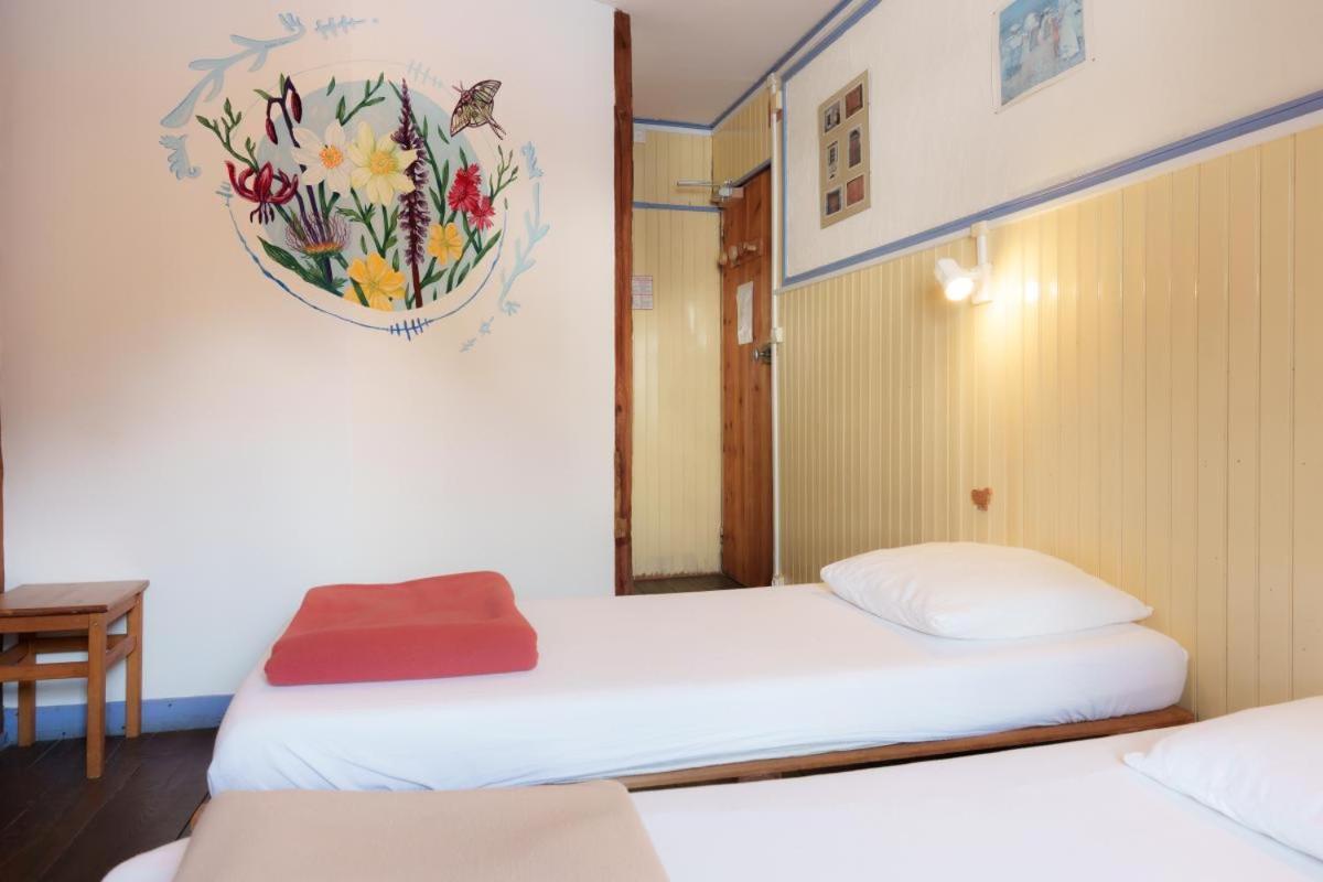Auberge L'Estoilies Saint-Vérand Kültér fotó
